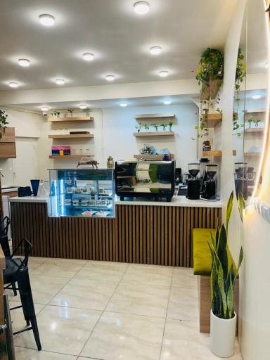 عکس کافی‌شاپ ماین