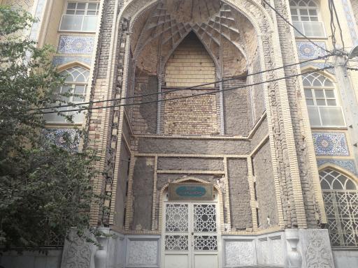 عکس مدرسه علمیه حاج ملاصادق مجتهد قمی