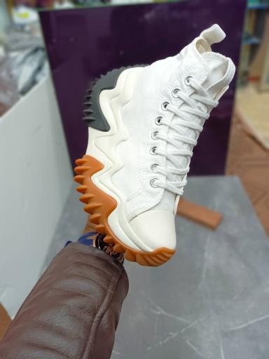 عکس فروشگاه کفش استوک لند