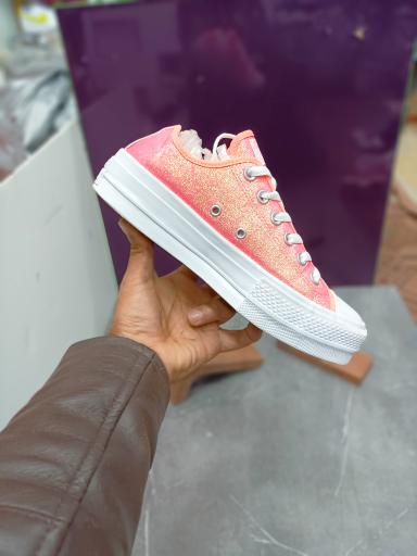 عکس فروشگاه کفش استوک لند