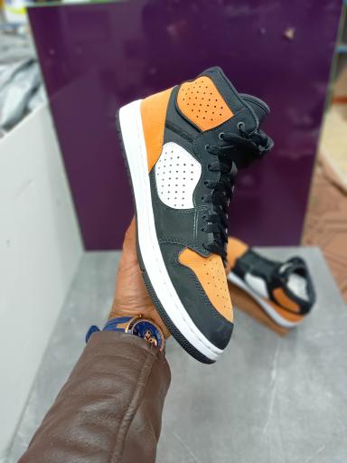 عکس فروشگاه کفش استوک لند