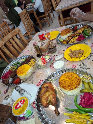 مجموعه غذایی میزبان