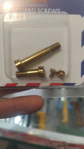 عکس فروشگاه لوازم صید و شکار و قطعات اسلحه رعد اسماعیل شیروانی