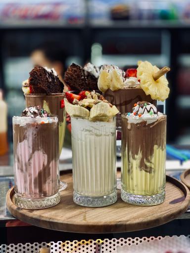 عکس آبمیوه و بستنی سوپر استار