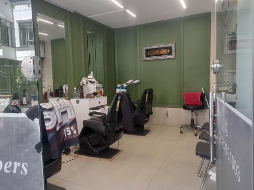 عکس آرایشگاه فرخ  حلاق