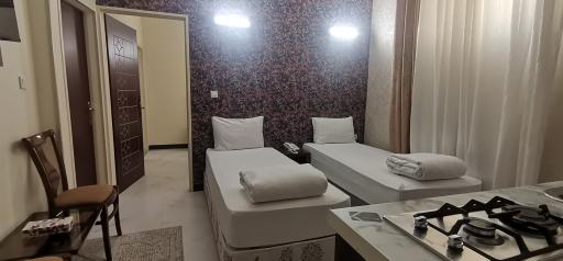 عکس هتل بیستون طلایی