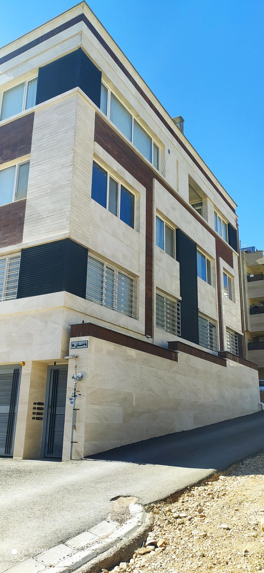 عکس ساختمان باجناق ها