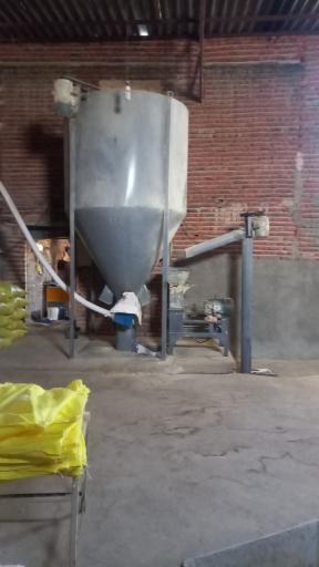 عکس مرغداری ملک زاده