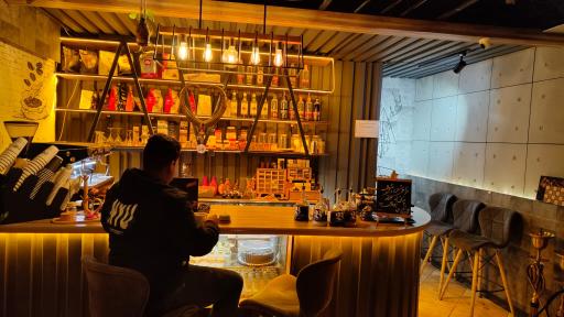 عکس کافه شاپ کاف