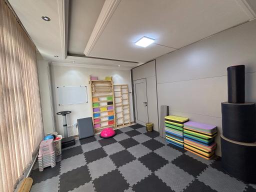 کاردرمانی گفتاردرمانی همیشه بهار