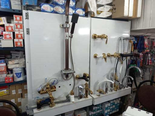 عکس ابزار یراق و لوازم بهداشتی ساختمانی حاجی نژاد