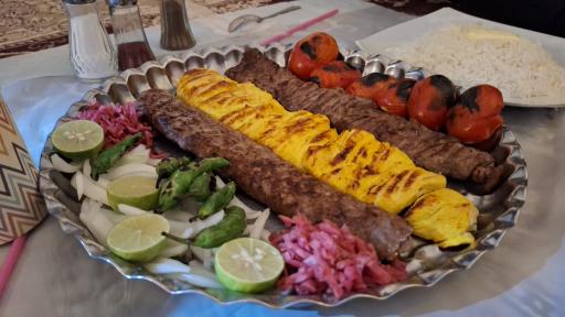 عکس باغ رستوران اشراف 