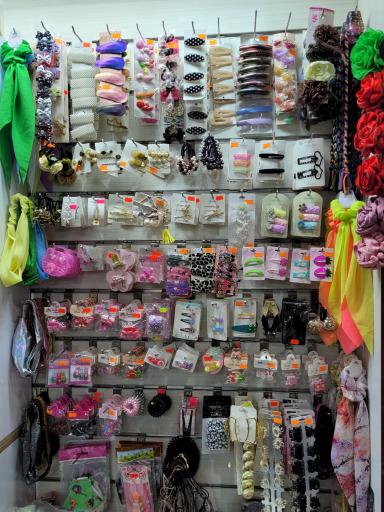 عکس فروشگاه دختر خوب