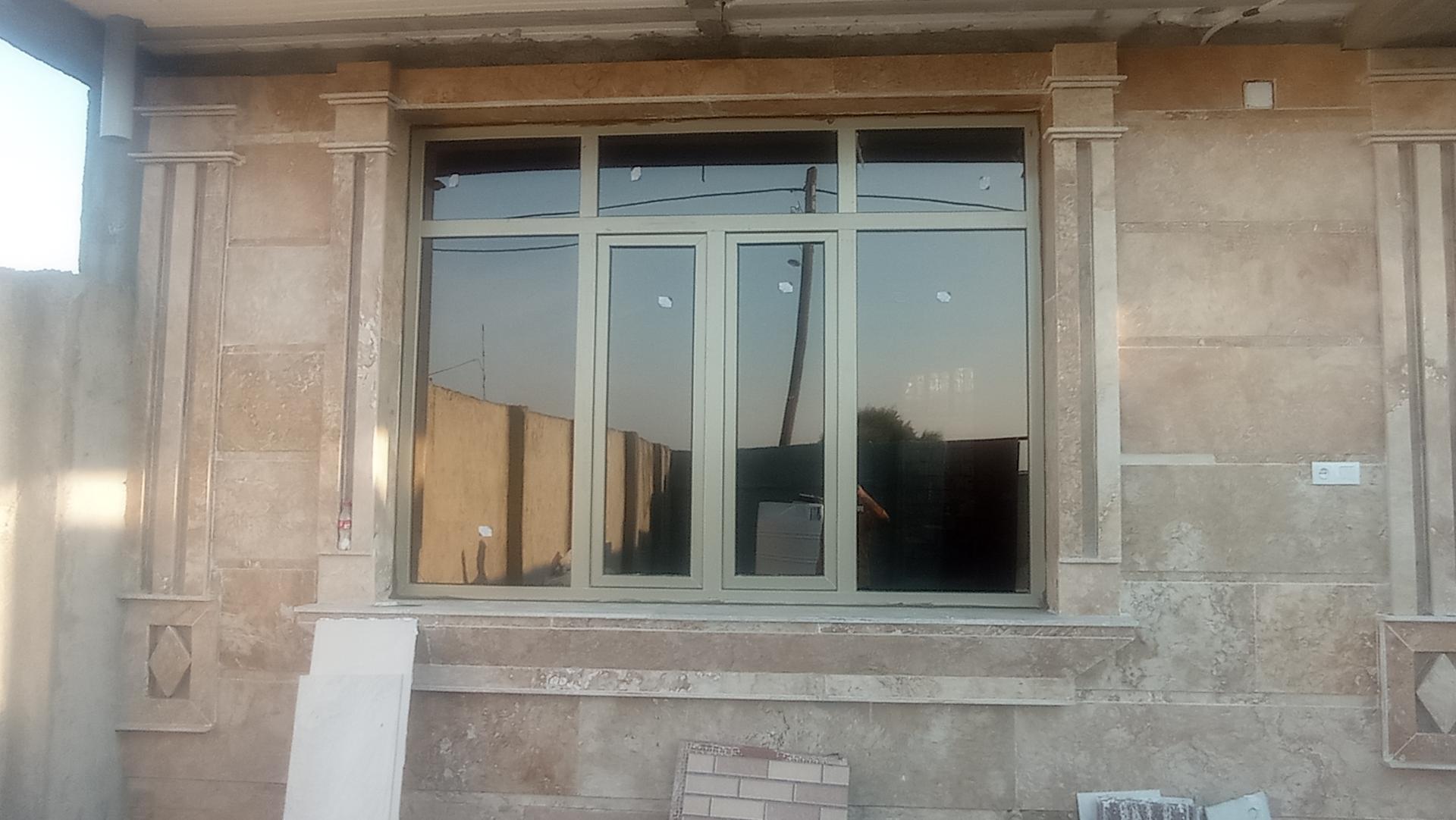 عکس کلینیک درب و پنجره روستایی 