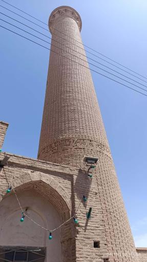 عکس منار تاریخی زواره