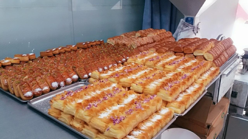 عکس شیرینی سرای داغ