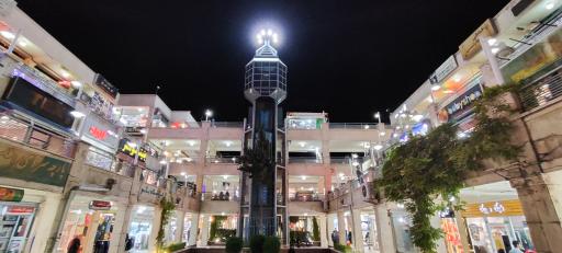 عکس مرکز خرید مفید