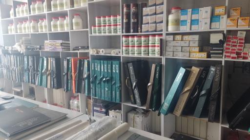 عکس پخش کاغذ دیواری درخشنده 