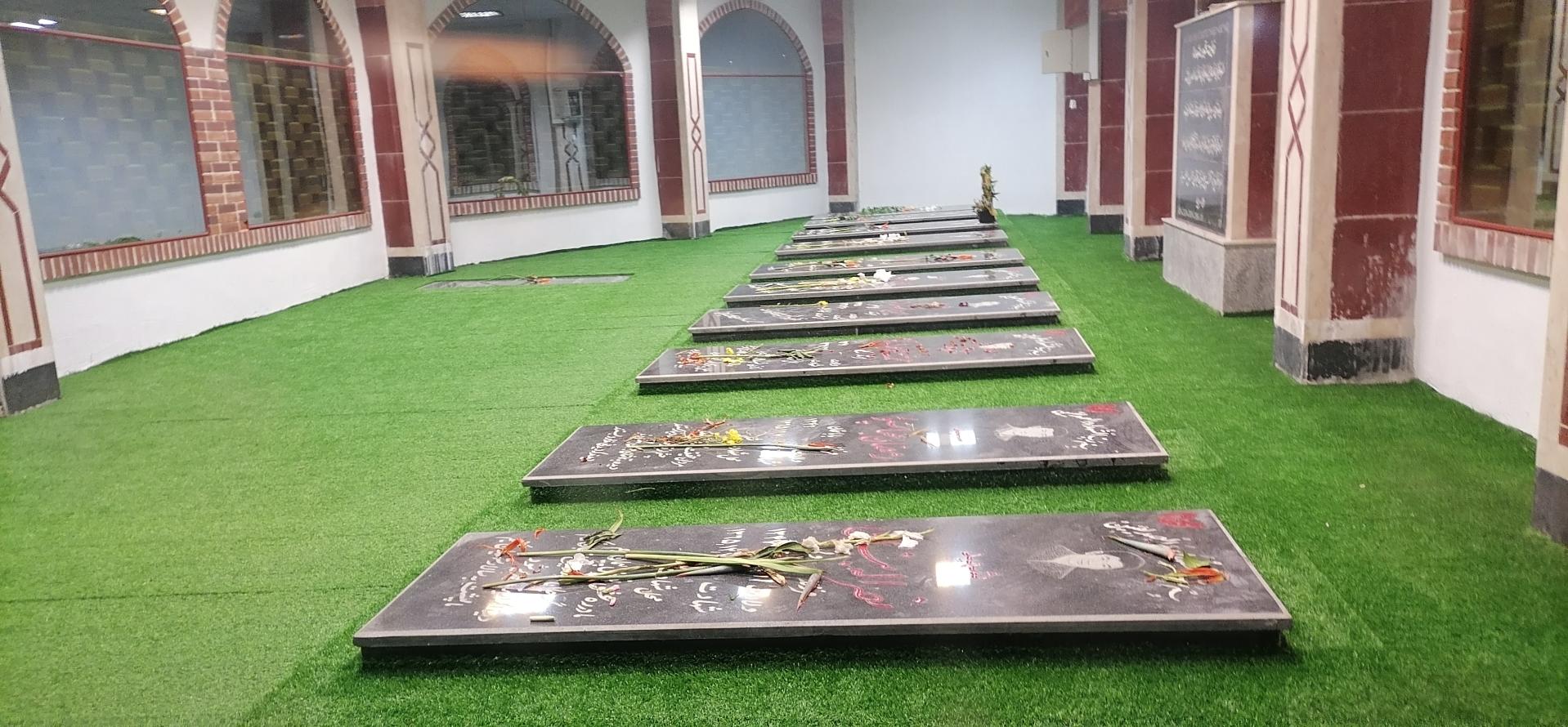 عکس گلزار شهدای اوشیان