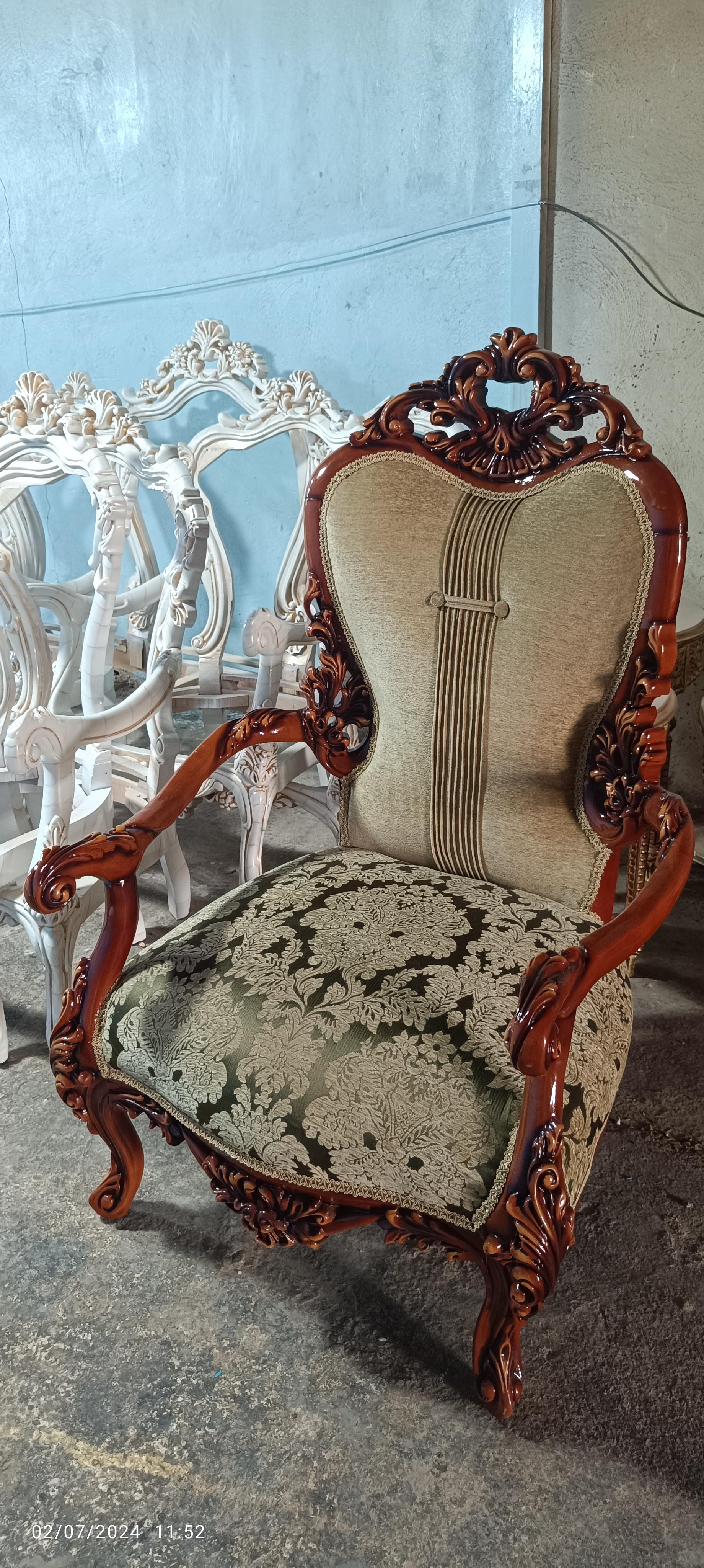 عکس تعمیرات مبل چیدانه