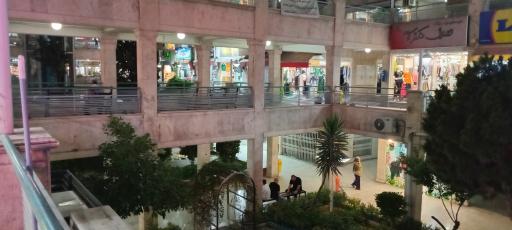 عکس مرکز خرید مفید