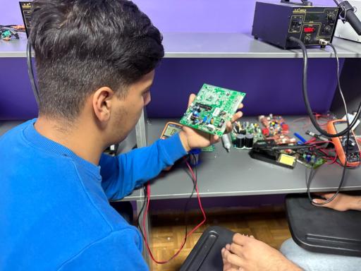 عکس آموزشگاه منشور فن 