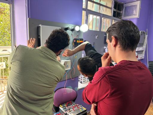 آموزشگاه منشور فن 