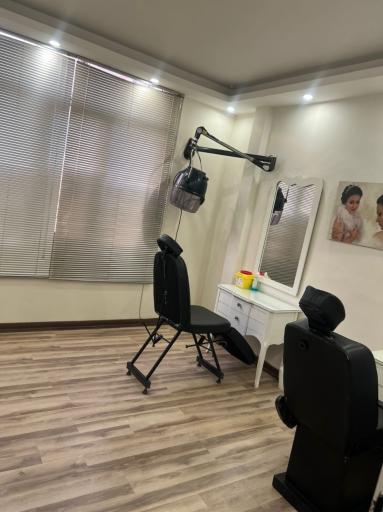 عکس سالن ملکه زیبایی