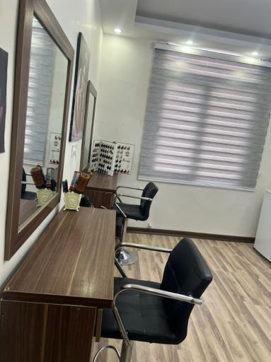 عکس سالن ملکه زیبایی