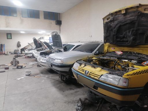 عکس تعمیرگاه تنظیم موتور عدالت