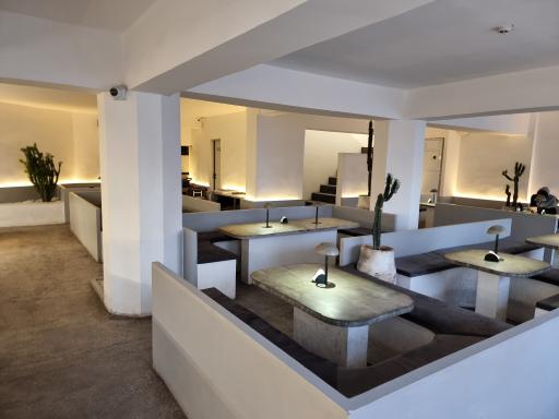 عکس کافه رستوران دوچرخه