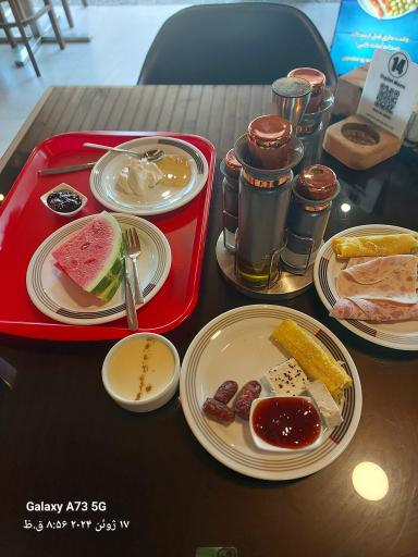 عکس هتل دلفین بندر انزلی