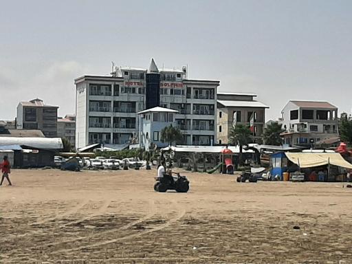 عکس هتل دلفین بندر انزلی