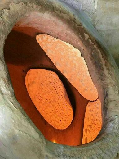 عکس خشکه پزی و نان سنتی معراج