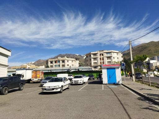 عکس پارکینگ تره‌بار