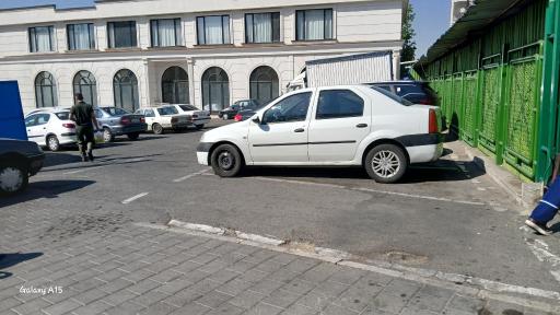 عکس پارکینگ تره‌بار