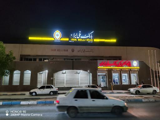 عکس خودپرداز بانک ملی ایران
