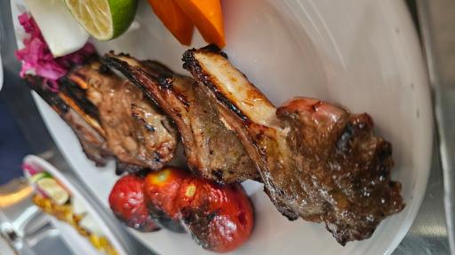 عکس باغ رستوران شهزاد