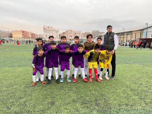 عکس زمین فوتبال چمن مصنوعی