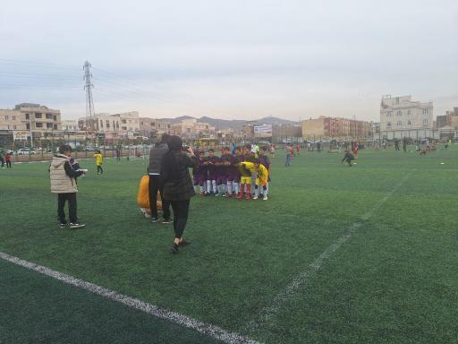 عکس زمین فوتبال چمن مصنوعی