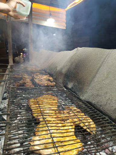 رستوران و کباب ماهی خیل لاله