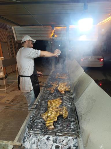 رستوران و کباب ماهی خیل لاله