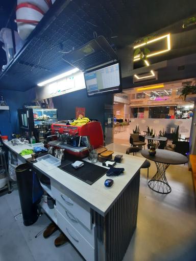 عکس کافه کالدی