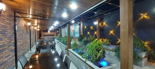 عکس رستوران صداقت