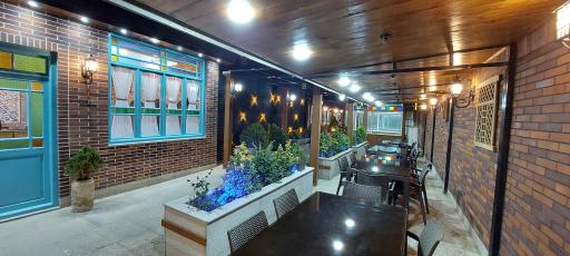 عکس رستوران صداقت