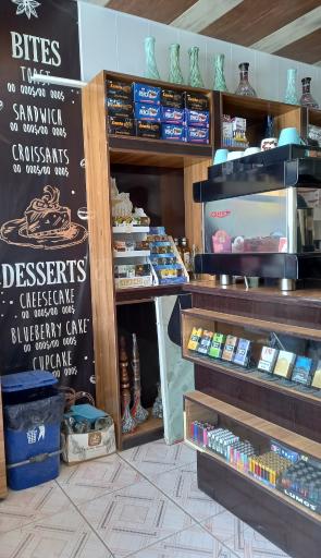 عکس کافی شاپ حسین محمودی