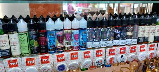 عکس فروشگاه ویپ و سالت شاهین شهر