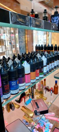 عکس فروشگاه ویپ و سالت شاهین شهر