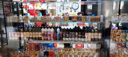 عکس فروشگاه ویپ و سالت شاهین شهر