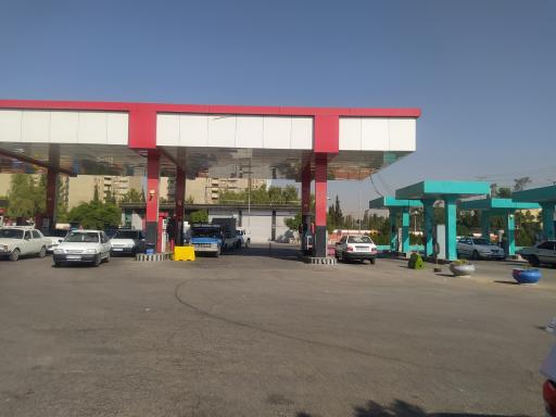 عکس پمپ گاز CNG و پمپ بنزین  شهید عباس دوران